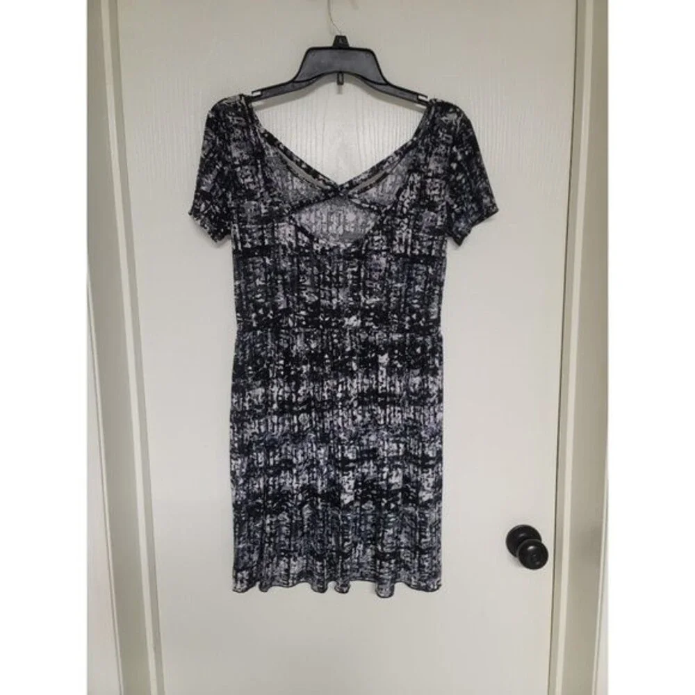 Womens black and white/grey comforable dress - size m